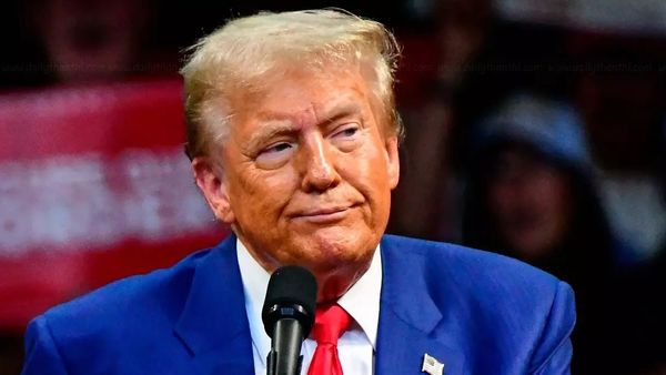 Democrats Take Narrow Lead Before 2026 Midterms as Trump Disapproval Rises: Poll