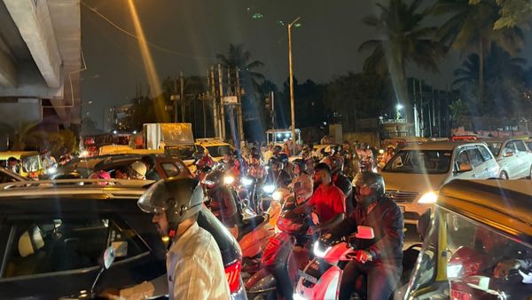 Hosakerehalli Flyover Near PES University Fails to Ease Bengaluru Traffic, Congestion Persists