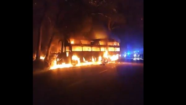 Shivamogga Bus Accident: Non-AC Sleeper Bus With 36 Passengers Catches Fire on Hosanagara-Bengaluru Route