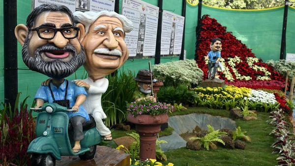 Bengaluru Flower Show 2026: Lalbagh Blossoms for Republic Day with Poornachandra Tejaswi Tribute