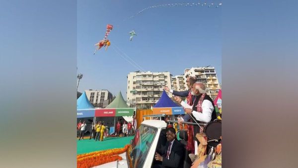 Diplomacy with a Cultural Touch: German Chancellor Friedrich Merz Meets PM Modi, Flies Kites