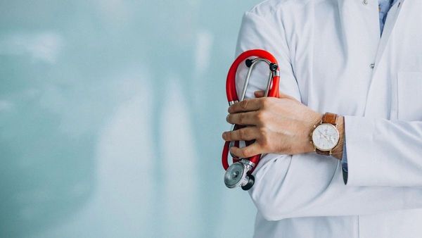 Uncertainty Around NEET-PG 2026 Exam Date Sparks Outrage Among Medical Students and Faculty