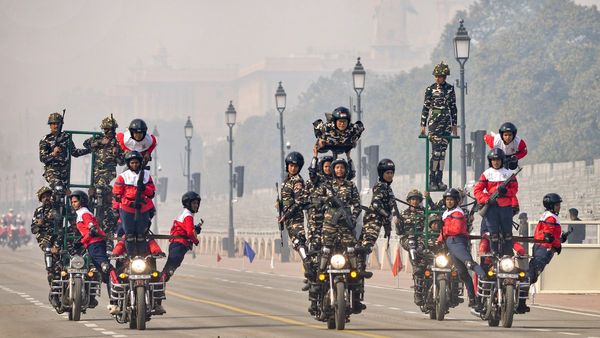 Delhi Traffic Alert: Roads Closed On January 19, 20, 21 for Republic Day 2026 Rehearsals