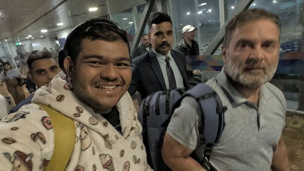 Rahul Gandhi In Vietnam? Indian Vlogger Bumps Into Rahul Gandhi At Airport; Watch