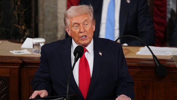 Trump Claims Pakistan PM Would’ve Died If He Didn’t Stop The War With India