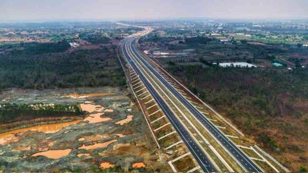 Two-Hour Bengaluru–Chennai Expressway Drive May Now Have To Wait Till 2027 As Project Misses June Deadline