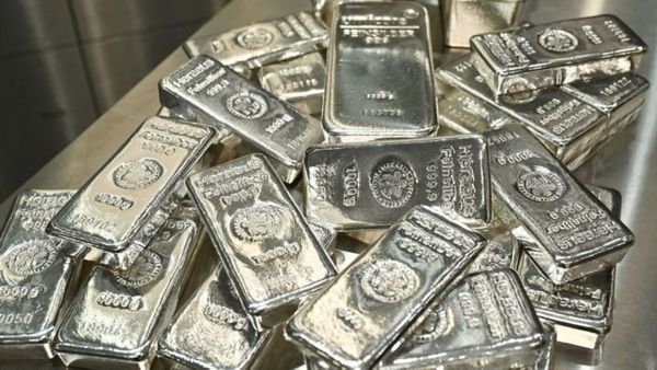 Sliver Rates Crashed: After Record Rally, Gold And Silver Prices Fall Steeply In Weeks; Big Gap From Hike