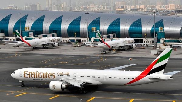 World's Busiest Dubai Airports Halt Operations Amid Explosions and Rising Gulf Tensions