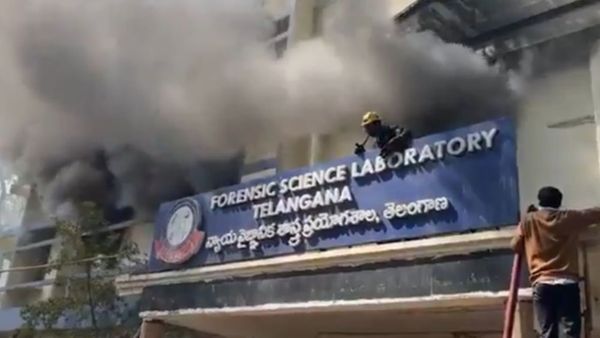 Hyderabad Forensic Lab Fire: 1,100 Files Destroyed, BRS Alleges Evidence Loss, DGP Says “Totally False”