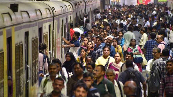 Mumbai Local Train Update: Western Railway to Run Late-Night Special Trains for Shab-e-Barat 2026