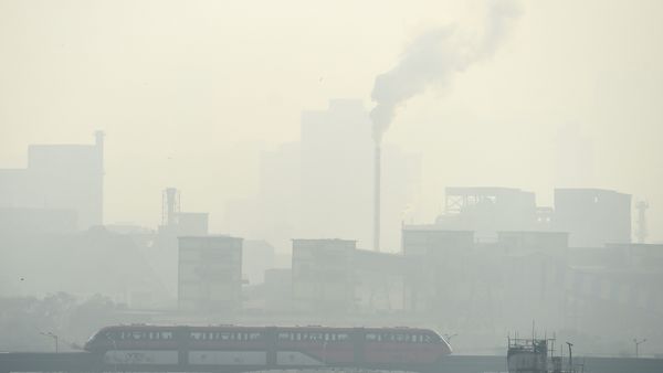 Mumbai Air Pollution: AQI at 189 Today, Air Quality At 'Severe' Category In Several Areas