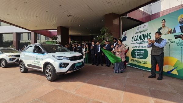 Delhi's Rekha Gupta Govt Launches 6 New Air Quality Monitoring Stations, Flags Off ‘Vayu Rakshak’ Fleet