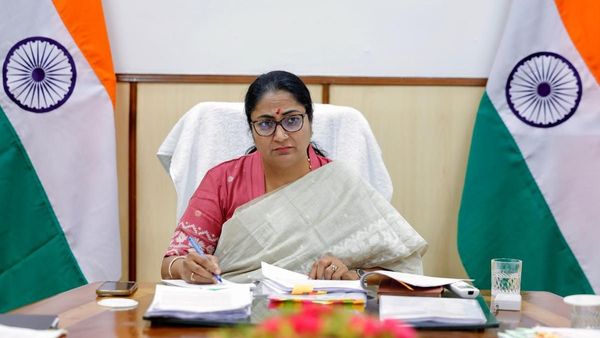 Delhi’s Roads To Undergo Major Overhaul: CM Rekha Gupta Approves ₹802 Crore Project