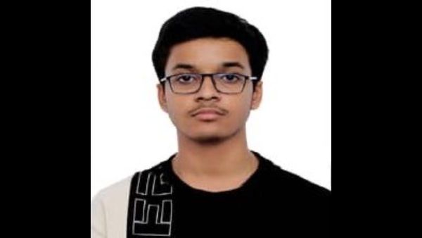 He Asked ‘Why’ As A Child, Now He Has All The Answers: JEE Topper Shreyas Mishra’s Story