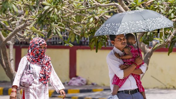 Tamil Nadu Weather: Erode Sizzles At 36°C; Heavy Rain Alert For 6 Districts Tomorrow