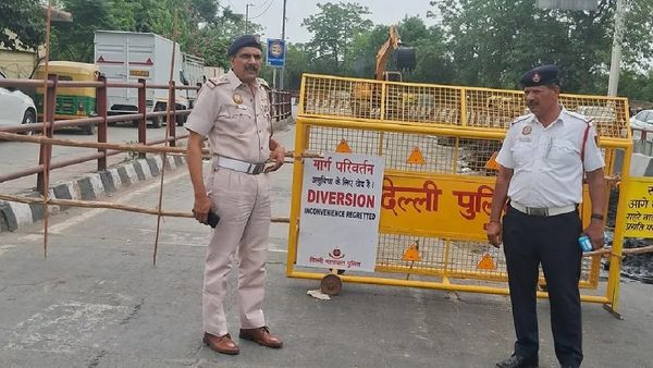 Delhi Traffic Police Issues Advisory for Rajghat and Bharat Mandapam Areas