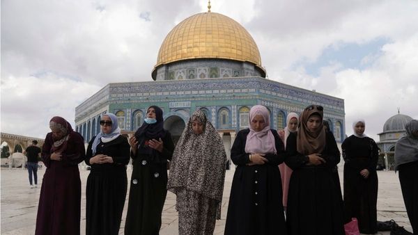 Israel Closes Al-Aqsa For 21 Days As Palestinians Offer Eid Prayers Outside Mosque Gates
