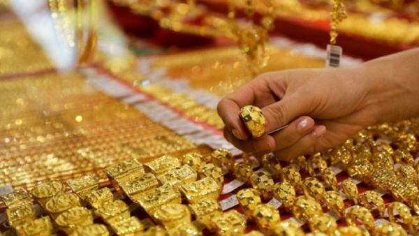 Bangalore Gold Silver Rate Today, 22 March 2026: Gold and Silver Prices Fall as Hawkish US Fed Outlook Limits