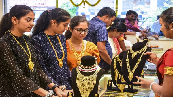 Kerala Gold & Silver Price On March 19: Is It Cheaper or Costlier Today?