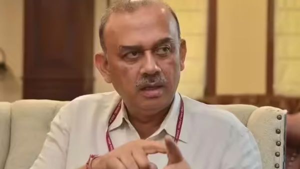 Who Is HDFC Bank’s Part-Time Chairman Atanu Chakraborty? Resigns Over Ethical Reasons | Check Here