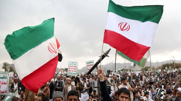 1 Dead After Iranian Missile Hits Car In Abu Dhabi; Drone Incident Near Dubai Airport Disrupts Flights