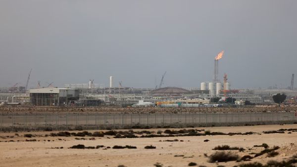 LNG Shock: Gulf Attacks Push European Gas Prices Up Over 30%