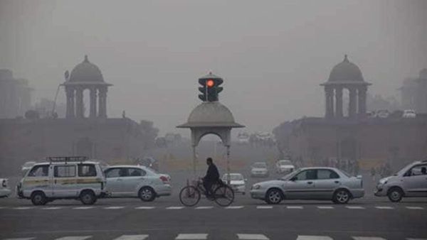 Delhi-NCR Residents Wake Up To Another Foggy Morning; Rain Likely Tomorrow As IMD Issues Alert; Check Details