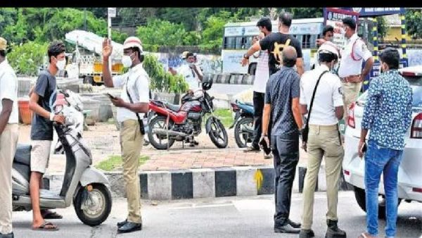 Over Five Pending Challans In Hyderabad May Soon Lead To Licence, RC Restrictions For Drivers