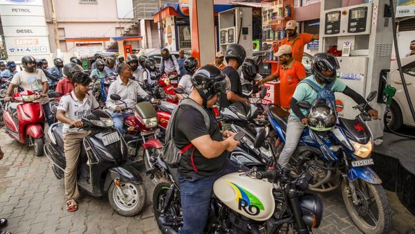 Is India Heading For Lockdown Over Global Gas & Oil Crisis? Here's What Minister Puri Says