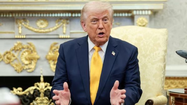 Sudden $2B Market Moves Before Trump Statement Fuel Insider Trading Concerns