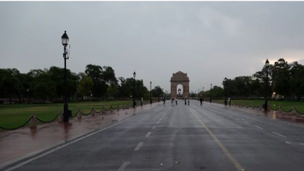Delhi-NCR Weather Turns Stormy: Thunderstorms And Hail Likely In Parts, IMD Issues Red And Orange Alert