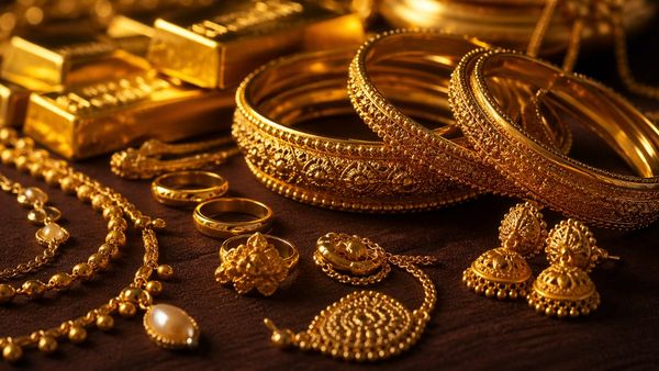Gold Prices April 23: Gold Rate Today Falls In Bangalore Across 24K, 22K, 18K As Dollar, Oil Trends Impact  
