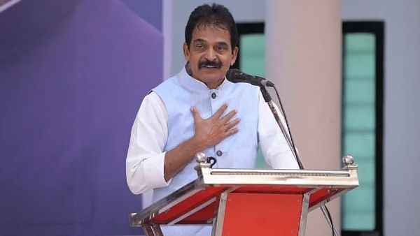 KC Venugopal Writes Open Letter To Pinarayi Vijayan, Raises 10 Questions On Alleged ‘Deals’ With BJP Leaders'