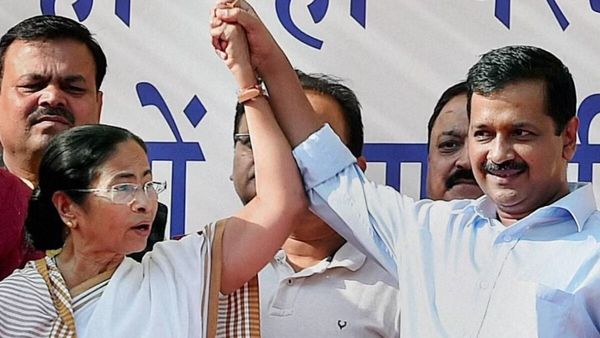 Arvind Kejriwal Backs Mamata Banerjee, Calls Bengal Fight ‘Crucial for Democracy’, Slams BJP