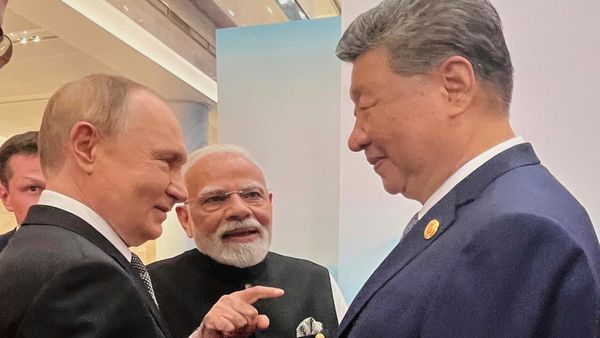 Only 'Grown-Ups' Modi, Putin, Jinping Can Save The World: Jeffrey Sachs As Iran-US War Intensifies