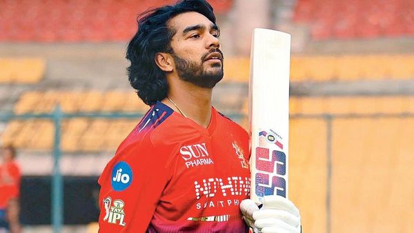 IPL 2026: Virender Sehwag Backs Venkatesh Iyer in RCB Top Orde, Says 'I Won't Drop Venkatesh Iyer For Phil Sal