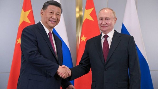 Days After Trump’s Beijing Tour, Putin to Meet Xi Jinping in China