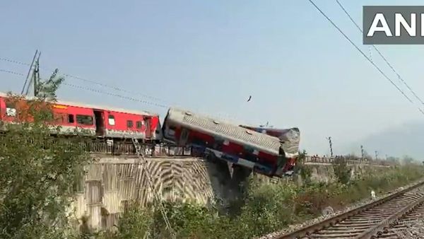 Ujjain Express Derailment Sparks Panic Near Uttarakhand’s Yog Nagari Station