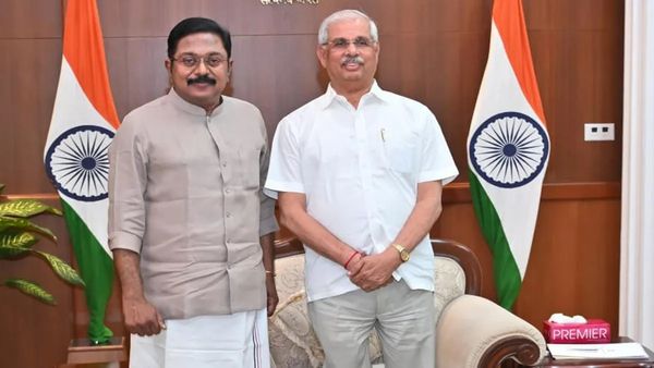 TTV Dhinakaran Meets Governor, Claims 120 MLAs Back EPS for Tamil Nadu Government