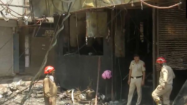 Delhi Fire Tragedy: 21 Dead, More Than 40 Rescued as Blaze Tears Through Malviya Nagar Hotels