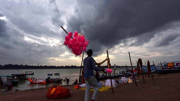 Monsoon Reaches UP Border, Entry Expected By June 20-23; Rain And Thunderstorm Alert In Eight Districts