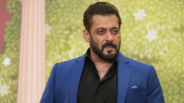 Salman Khan Sends Legal Notice To Kala Hiran Makers