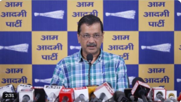 Why Petrol Isn't Getting Cheaper Despite Falling Crude Oil Prices: Kejriwal vs Centre Explained