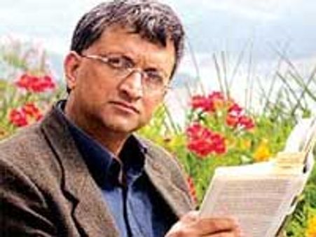 ಮನೆಯ೦ಗಳದಲ್ಲಿ ಜಾನಪದ ಕಲಾ ಪ್ರದರ್ಶನ