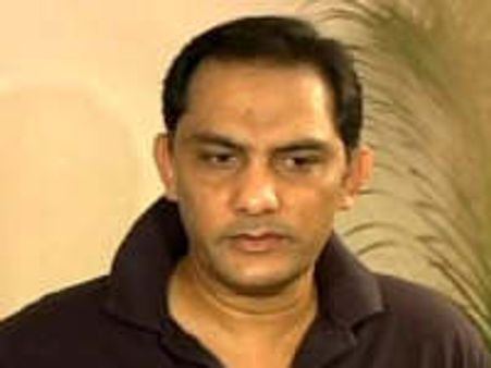 ಮೊರಾದಬಾದಿನಿಂದ ಅಜರುದ್ದೀನ್ ಸ್ಪರ್ಧೆ