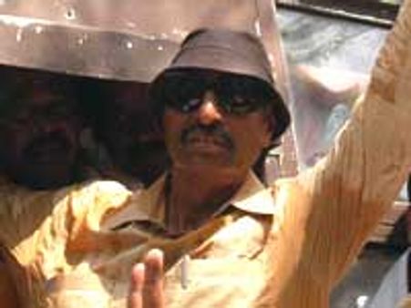 ನಾಮಪತ್ರ ಸಲ್ಲಿಸಿದ ಕೃಷ್ಣ ಭೈರೇಗೌಡ, ವಾಟಾಳ್