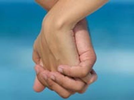 ಎಷ್ಟಿದ್ದರೇನು ಹತ್ತಿರ, ನಡುವೆ ಎಷ್ಟೊಂದು ಕಂದರ