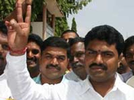 ಮತದಾರರಿಗೆ ದ್ರೋಹ ಬಗೆಯಲಾರೆ : ರಾಘವೇಂದ್ರ