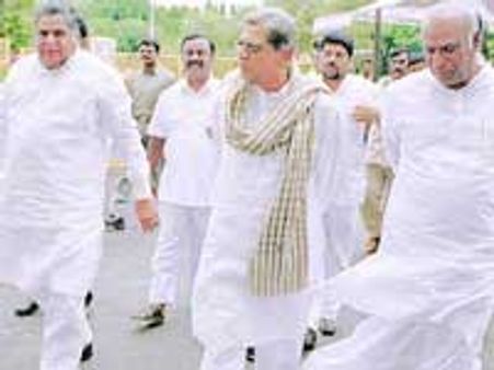 ಕರ್ನಾಟಕದಲ್ಲಿ ಕಾಂಗ್ರೆಸ್ ಎಡವುತ್ತಿರುವುದೆಲ್ಲಿ?