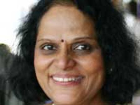 ಅಲಮೇಲು ಅವರ ನಾಟಕಗಳ ಒಂದು ಪಕ್ಷಿ ನೋಟ